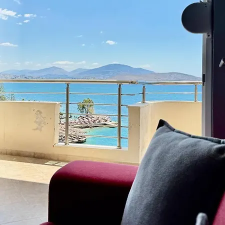 Agora Sea View *