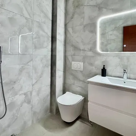 Agora Sea View * Sarandë