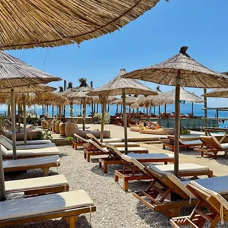Agora Sea View Apartment *