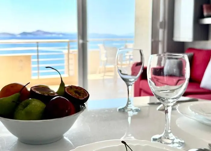 Agora Sea View Apartamento *