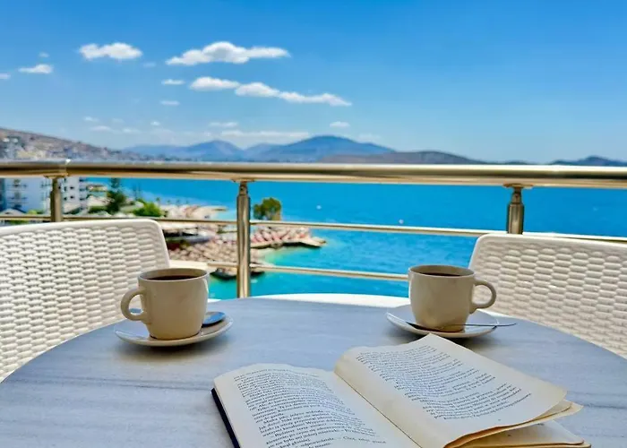 Agora Sea View Apartamento Sarandë